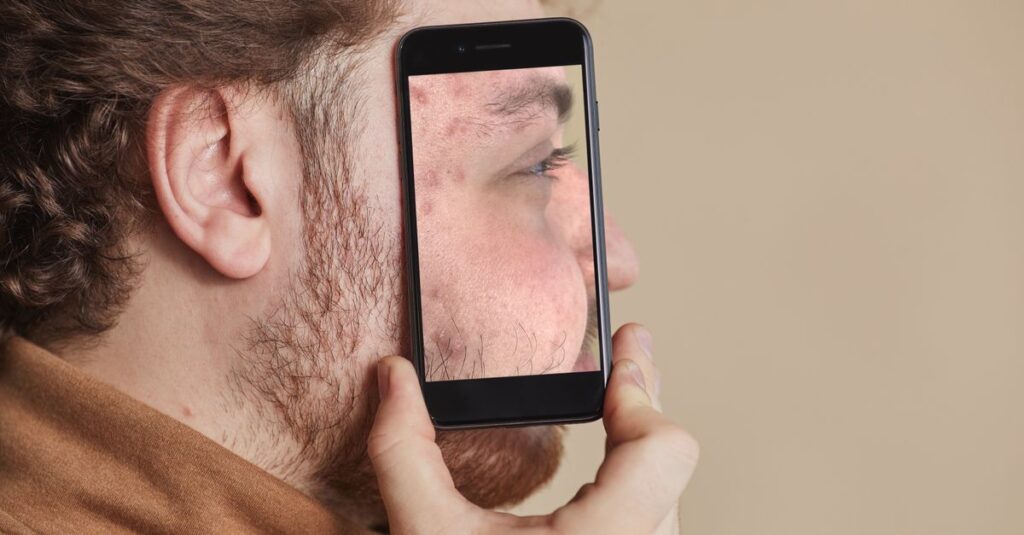 איך מזהים דיפ פייק: מדריך לזיהוי תמונה או סרטון מזויף