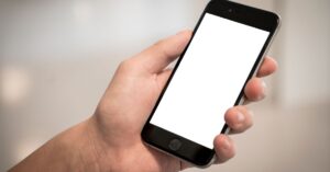 עיצוב אתר למובייל: מדריך Mobile-First מלא